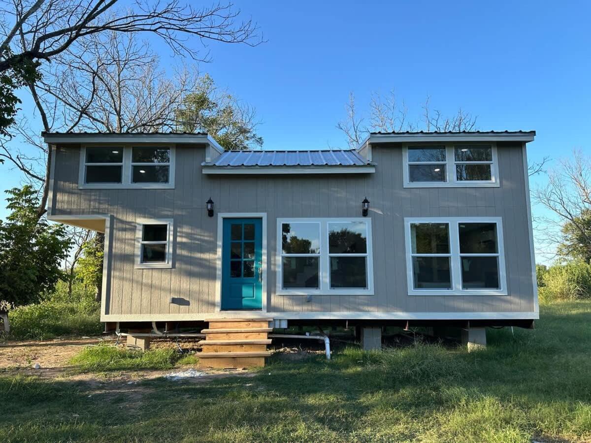 Shared Room In Shared Luxury Tiny Home أوستن المظهر الخارجي الصورة